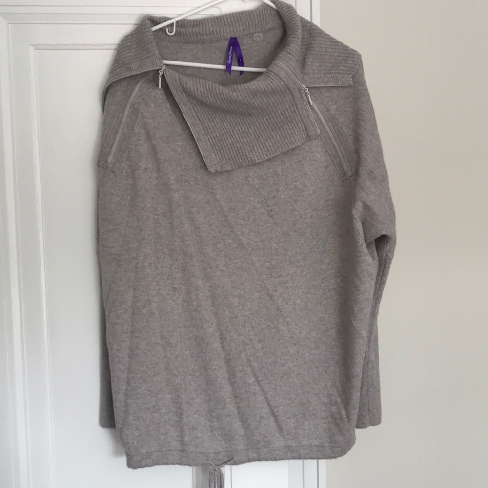 Seraphine light weight nursing sweater